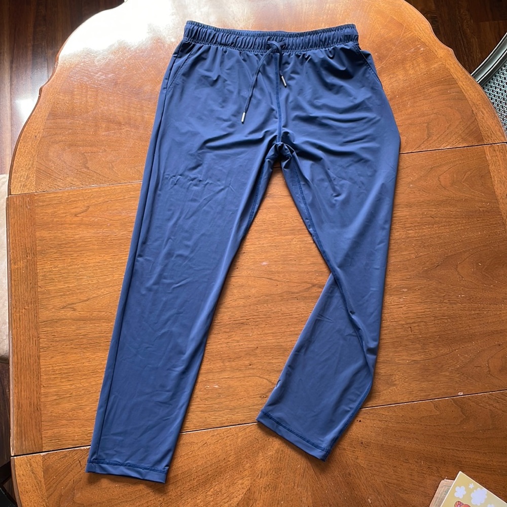 Zyia active navy “everywhere” pants. Excellent condition